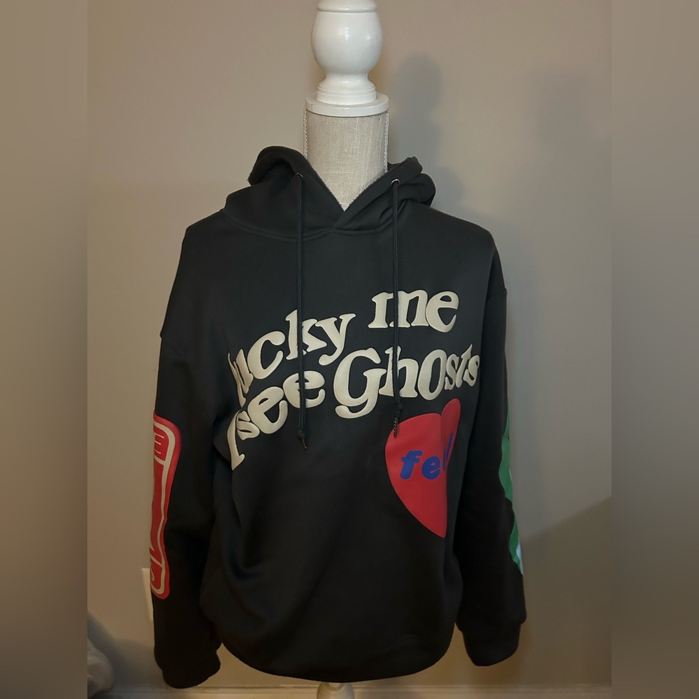 Lucky Me i See Ghost hoodie